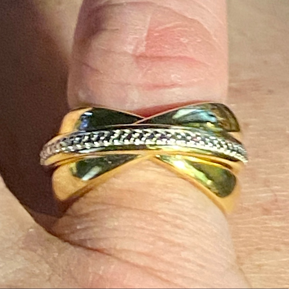 DIAMOND ACCENT 3 STACKED BAND RING